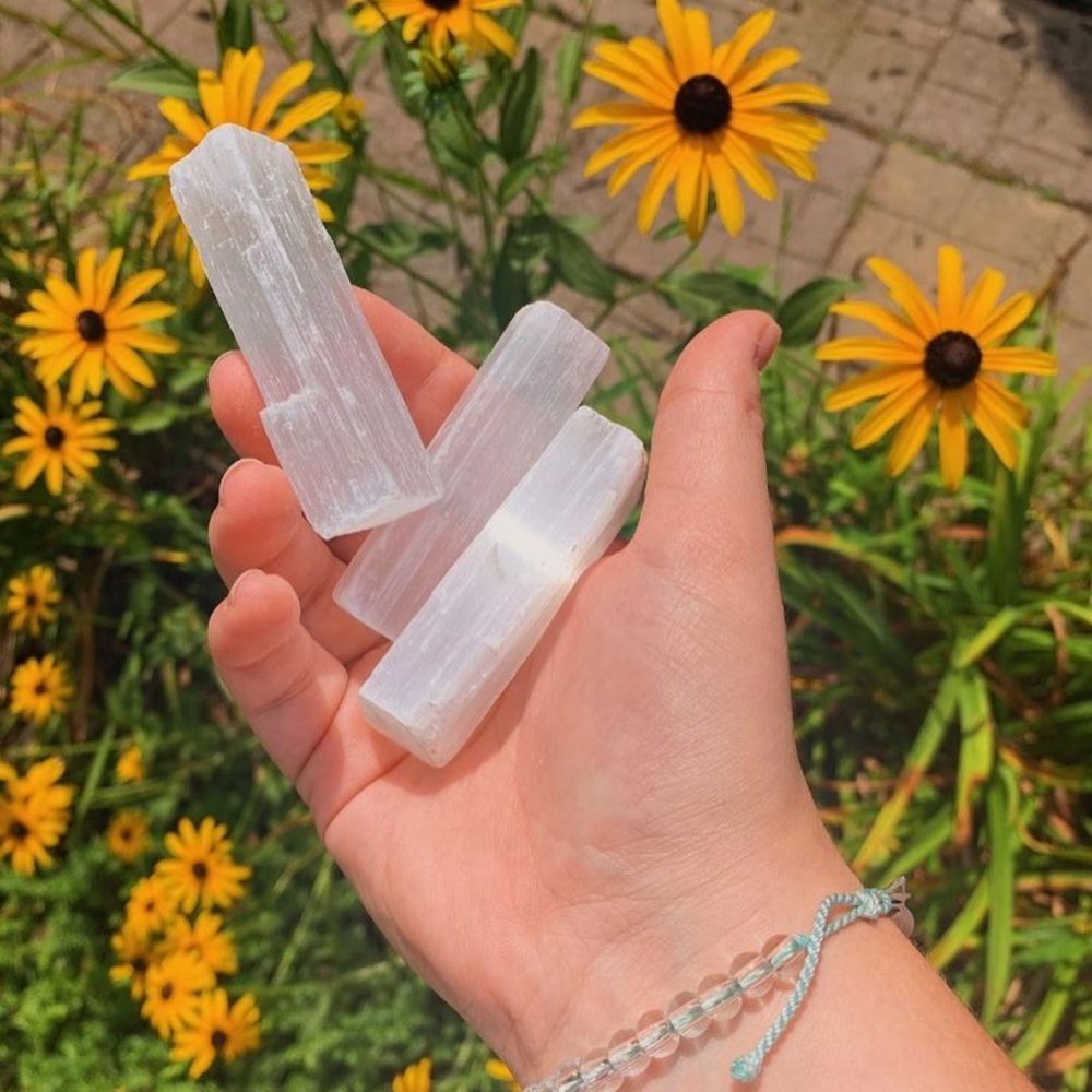 Satin spar selenite rods